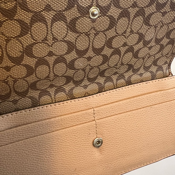 Coach Wallet - Picture 5 of 7